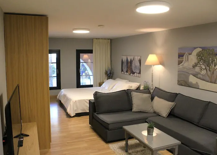 Andromache City Center Cozy Apartment